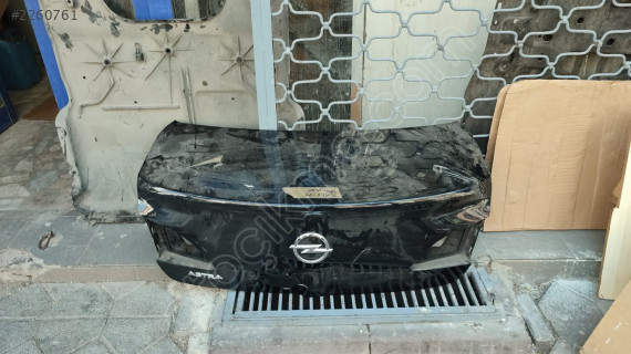 OPEL ASTRA J SEDAN BAGAJ SİYAH ÇIKMA ORJİNAL YEDEK PARÇA