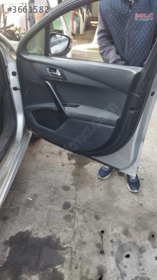 peugeot 508 sağ ön kapı döşemesi