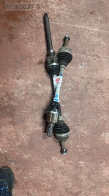 PEUGEOT RİFTER Akis mili sağ-sol otomatik 1.5 euro 6