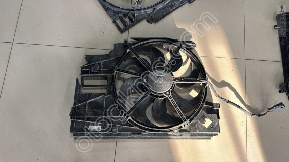 PEUGEOT BERLİNGO RİFTER 3008 5008 P87 FAN MOTORU 9832930080