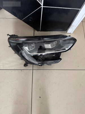 Renault megane 4 sağ far