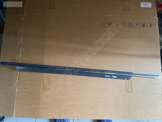 AUDİ Q7 SAĞ ÖN KAPI CAM SIYIRICI 4L0853284E ÇAĞRI OTO MASLAK