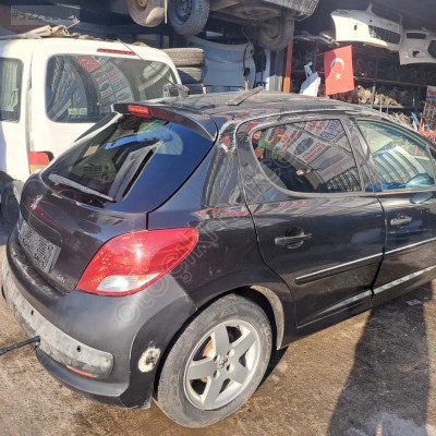 Peugeot 207 çıkma parça