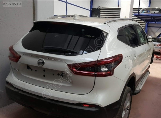 J11 Nissan Qashqai Arka Çamurluk - Mil Oto Çıkma Parçalar