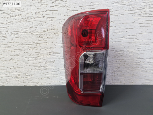 NİSSAN NAVARA SOL ARKA STOP LAMBASI DUYLU SIFIR 2015-2018