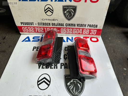 Peugeot expert sağ stop lambası 9808243080