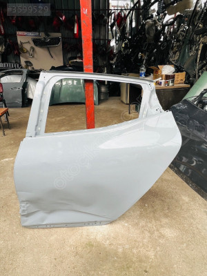 2022/2025 Renault clıo çıkma arka sol kapı