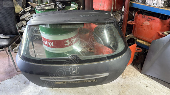 2004 model Honda civic hatchback arka bagaj kapağı 30.000