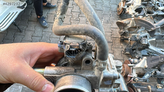 1999-2001 TOYOTA COROLLA 1.6 GAZ KELEBEĞİ ORJ ÇIKMA