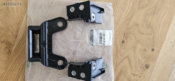 Megane 4 Ön Tampon Braketi Bağlantı Ayak Takımı  625263729R