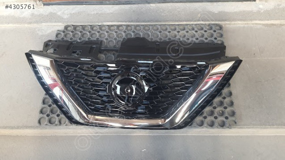 nissan  qashqai ön panjur sıfır orjinal