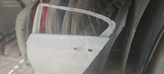VOLKSWAGEN PASSAT B8 ÇIKMA SOL ARKA KAPI ORJİNAL
