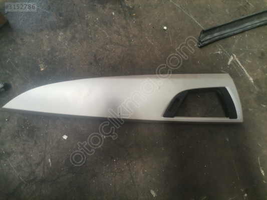 BMW 1 SERİSİ F20 TORPİDO KAPLAMA MAUN ORİJİNAL ÇIKMA