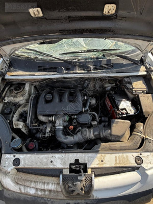 Peugeot partner 1.9 dizel elektrik pompa motor