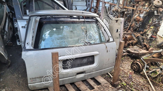 Chrysler voyager bagaj kapagı