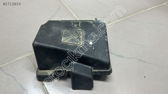 2006-2009 MODEL PEUGEOT 206 ORJ ÇIKMA SİGORTA KUTUSU ÜST KAPAĞI