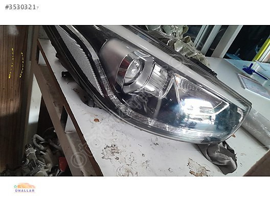 Hyundai İX35 Sağ Ön Far - Mertler Oto Yedek Parça