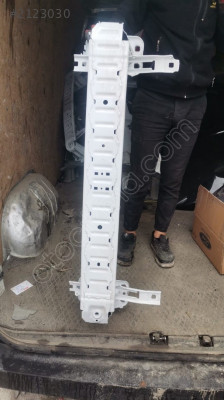 FORD COURİER ÖN TAMPON DEMİRİ ORJ ÇIKMA 2019-2022