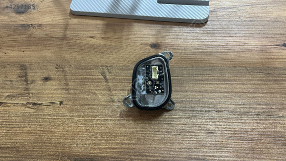 VOLKSWAGEN GOLF 8 KÖŞE FAR LED BEYNİ ORJİNAL