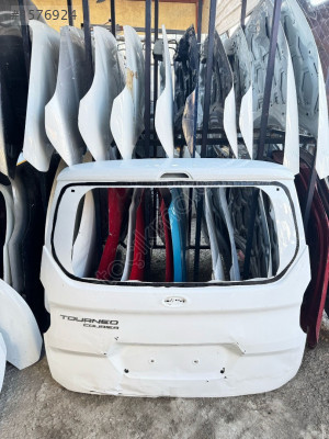 Ford Tourneo Courier bagaj kapağı