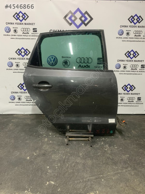 VOLKSWAGEN POLO 2012 SAĞ ARKA KAPI ÇIKMA ORJİNAL