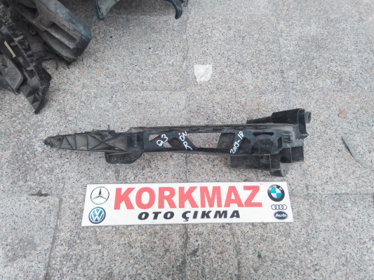 AUDI Q3 SAĞ ÖN TAMPON BRAKETI 2013-2018