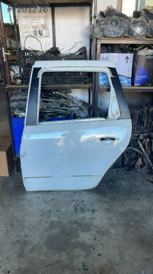 Duster sol arka kapı