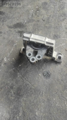FORD KUGA MOTOR KULAGI