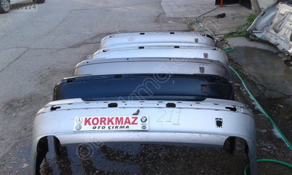 MERCEDES E180 E200 E220 E250 W 211 ARKA TAMPON