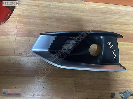 8W0807681AK AUDİ A4 SOL SİS ÇERÇEVESİ