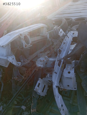 Fluence range Fiat Doblo ön tampon demiri