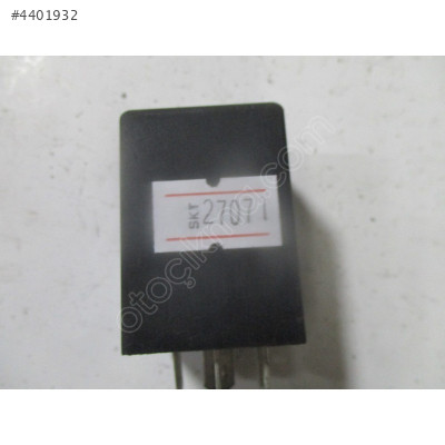 Volkswagen Audi Seat Skoda Ön Cam Silecek Rölesi 431955531