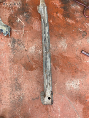 RENAULT MEGANE 2 ARKA TAMPON DEMİRİ