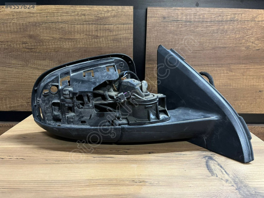 VOLVO V60 SAĞ AYNA ORJİNAL KATLANIR 31352472