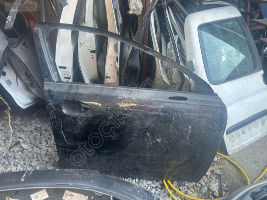Peugeot 508 sağ ön kapı çıkma