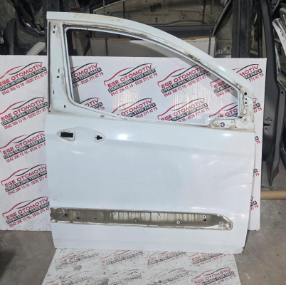 FORD COURİER BEYAZ SAĞ ÖN KAPI ORJINAL LOKALLIK