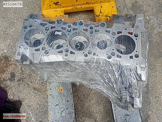 VOLKSWAGEN TRANSPORTER T5 2.5 TDİ AXD AXE ÇIKMA MOTOR