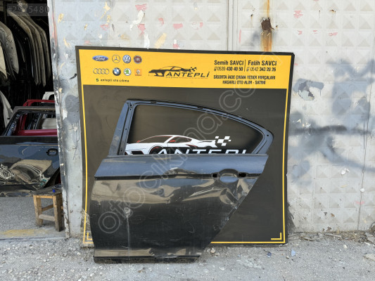 VOLKSWAGEN PASSAT B8 SOL ARKA KAPI ÇIKMA