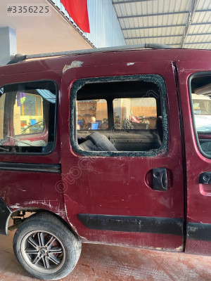 2004 RENAULT KANGOO SAĞ ARKA KAPI