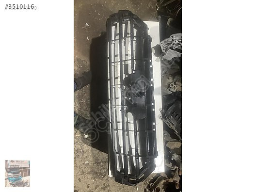80A853692 audi Q5 2018 sonrası ön panjur iç braketi