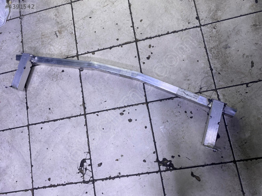 CİTROEN C4 C4X ÖN TAMPON DEMİRİ ALT 9834693680