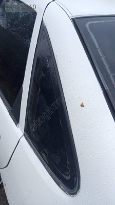 Opel Vectra a sol arka kelebek cam