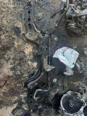 RENAULT TRAFİC 1.6 TRAVERS KONUK OTO