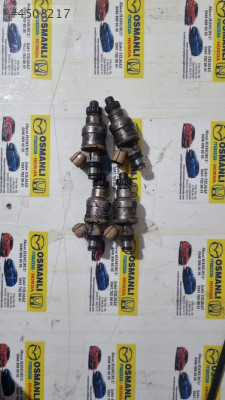 Mazda Lantis Enjektör