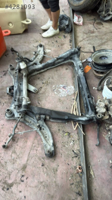 2023 RENAULT KOLEOS ÇIKMA ORJİNAL GARANTİLİ MOTOR TRAVERSİ