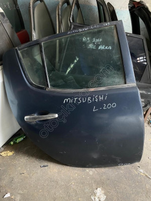MİTSUBİSHİ L200 SAĞ ARKA KAPI