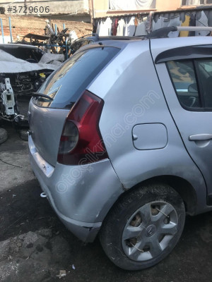 DACİA SANDERO SAĞ ARKA ÇAMURLUK 05366077016
