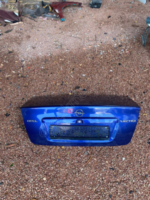 OPEL VECTRA B BAGAJ KAPAĞI HATASIZ