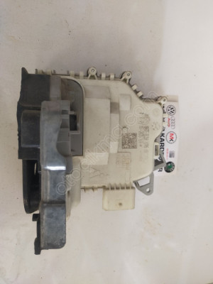 AUDİ A3 KAPI KİLİDİ ARKA SAĞ 8K0839016H 8K0839016E