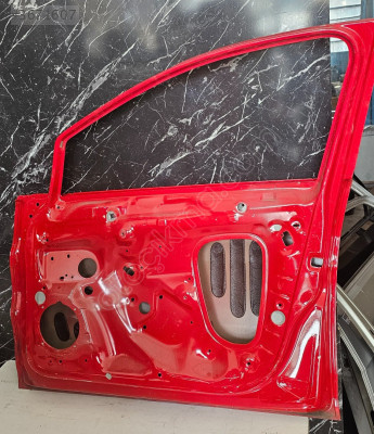 VW Golf için Sağ Ön Kapı - Orijinal Parça Numarası: 5G48310